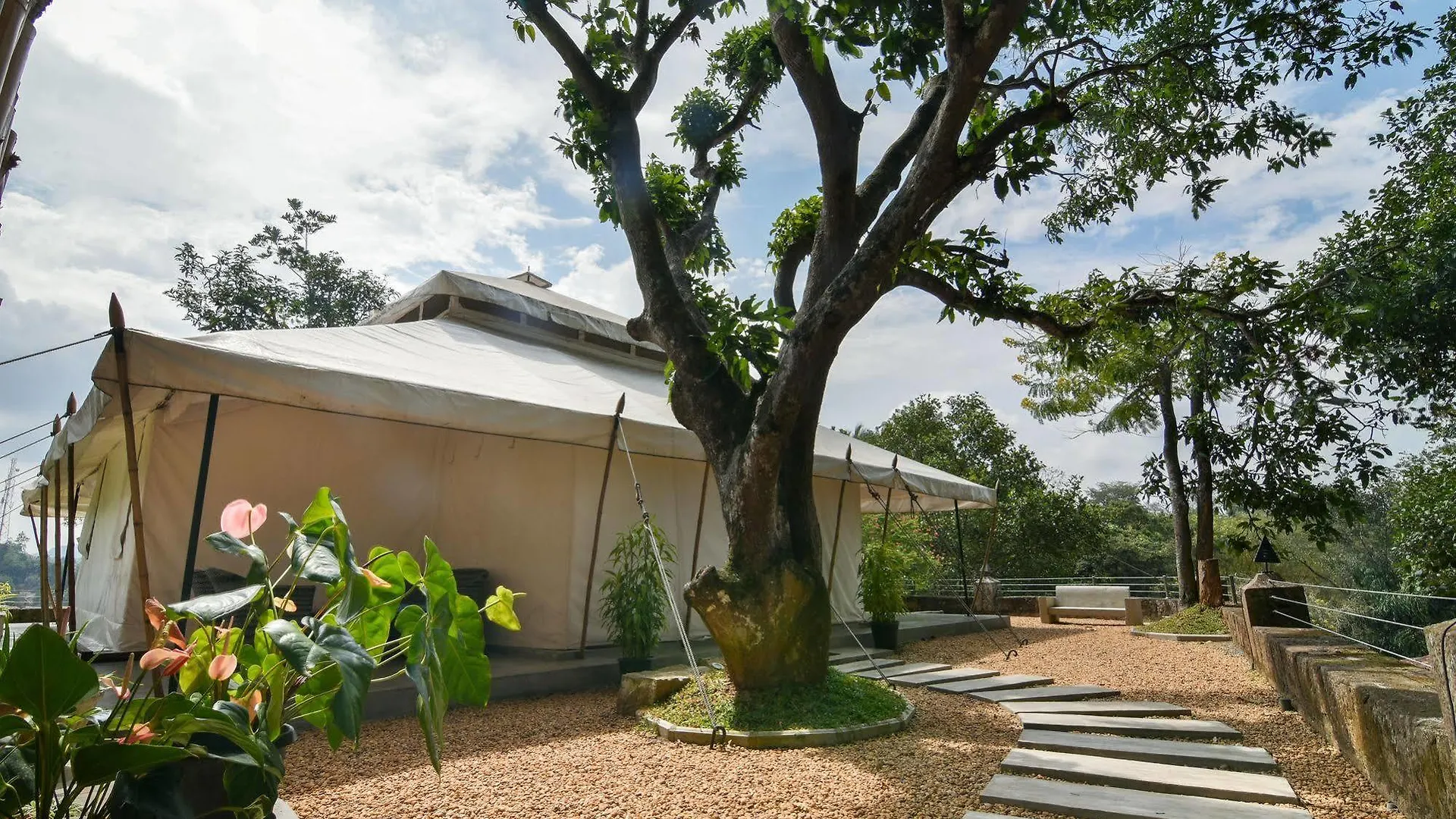 Hotel The Elephant Stables Kandy